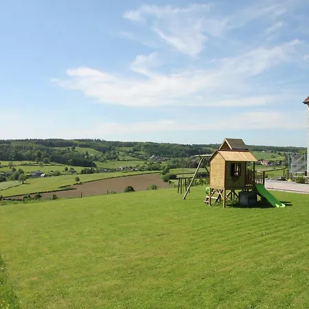 펜션 Quaint Holiday In Limbourg With Garden *