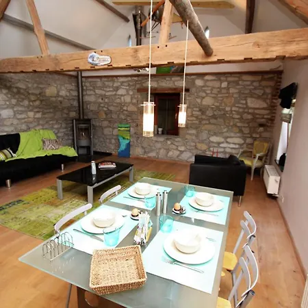 Quaint Holiday In Limbourg With Garden 펜션