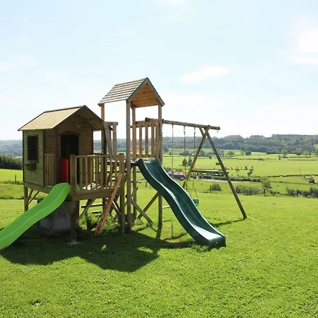 펜션 Quaint Holiday In Limbourg With Garden *